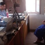 विधुत आपुर्तिमा समस्या भएपछि ऐरावतीका विभिन्न वडामा चलिरहेको राष्ट्रिय परिचयपत्र शिविर प्रभावित